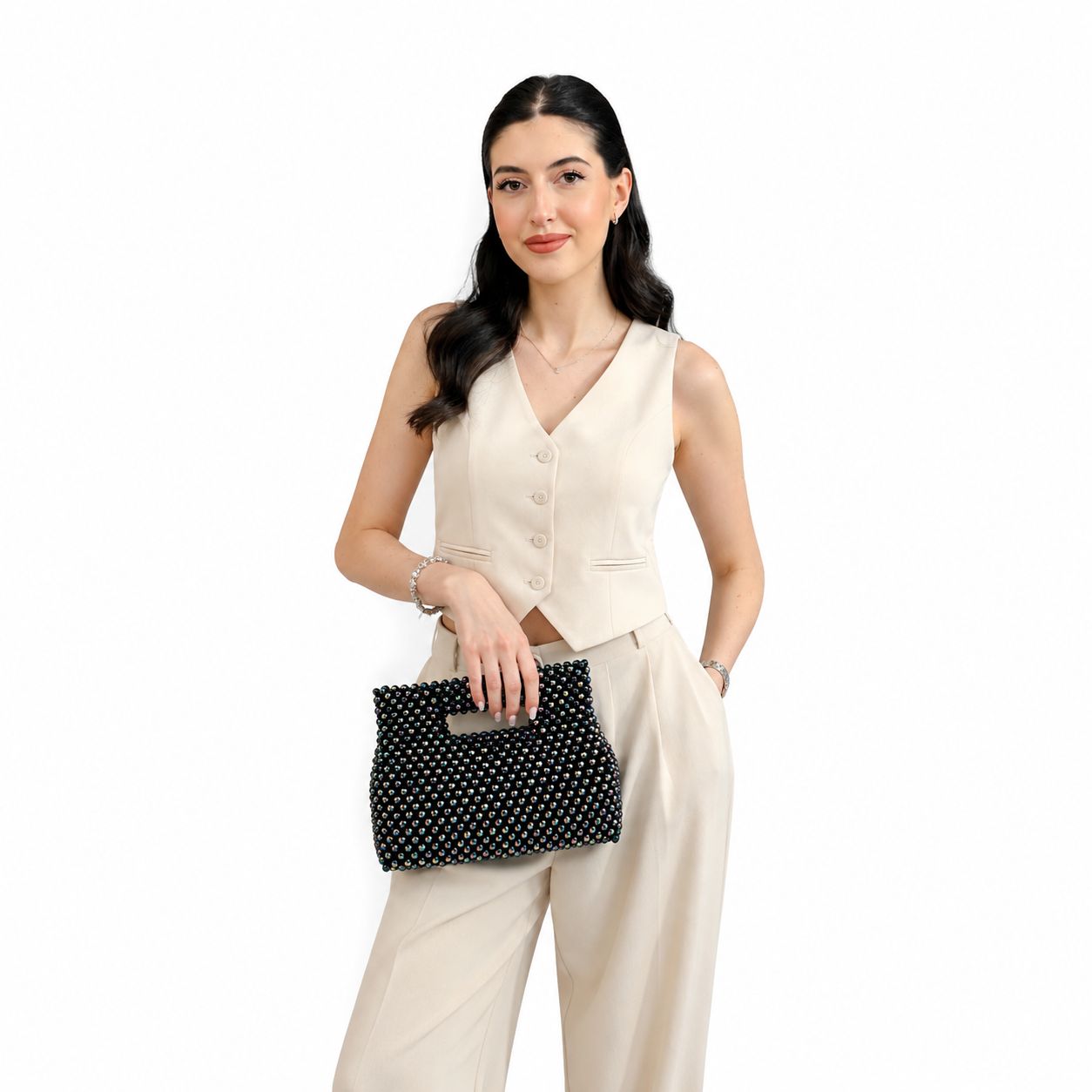 02_chatgpt-image-21-may-2026-12-34-20.webp 2