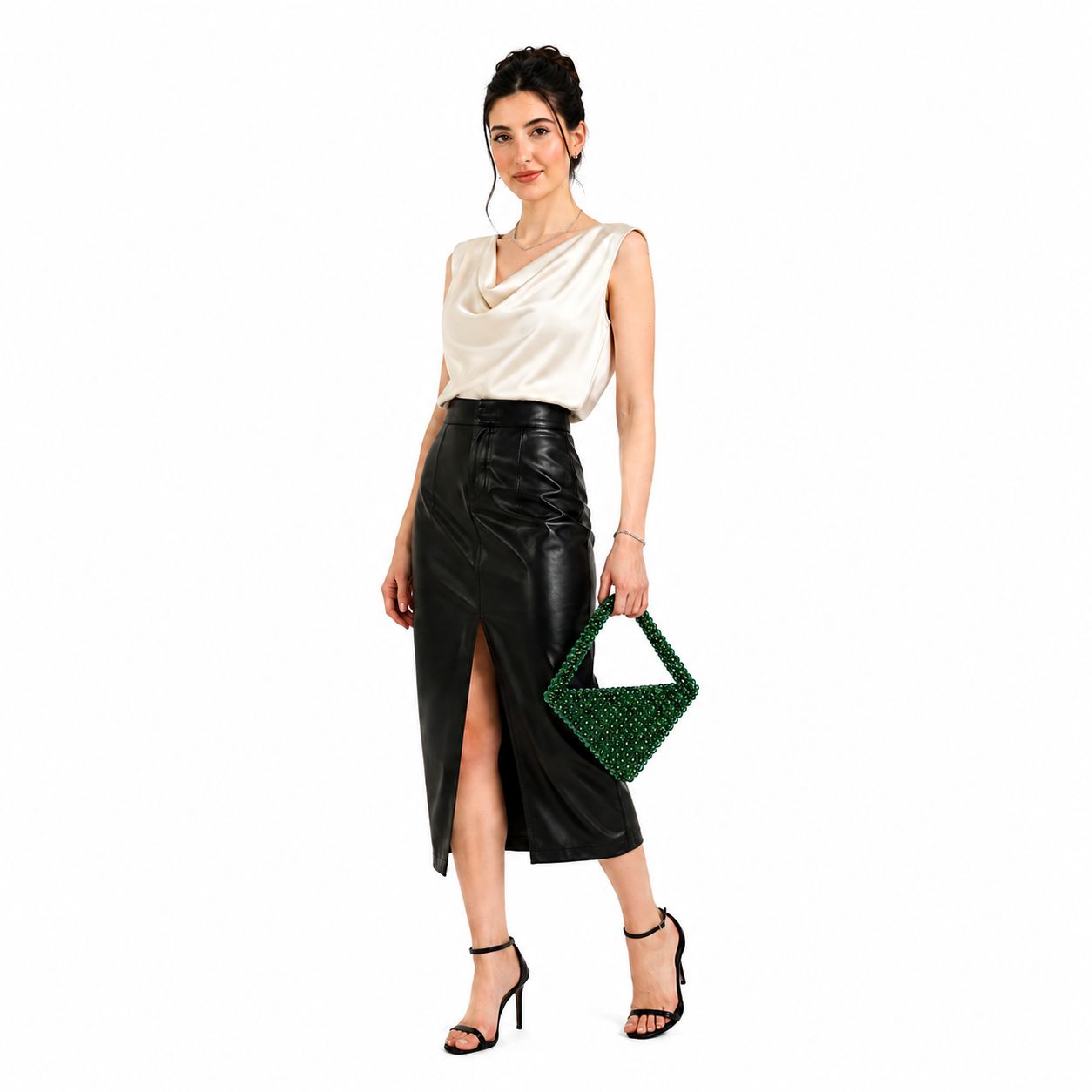 02_chatgpt-image-25-may-2026-20-28-30.webp 4